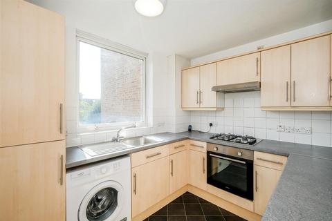 2 bedroom apartment for sale, Marlborough Road, Chingford