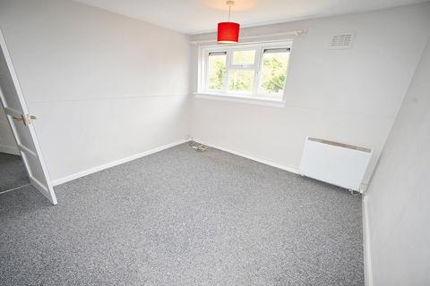 2 bedroom flat to rent, Woodhouse Road North, Wolverhampton WV6