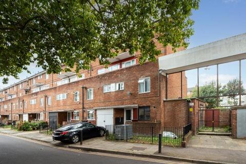 3 bedroom flat for sale, Gaitskell House, Villa Street, London, SE17 2BS