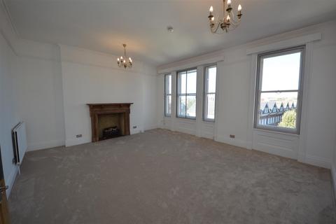 4 bedroom flat to rent, Goldhurst Mansions Goldhurst Terrace, NW6