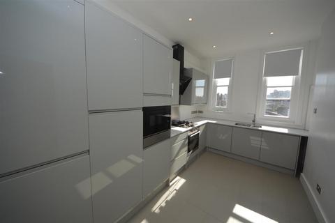 4 bedroom flat to rent, Goldhurst Mansions Goldhurst Terrace, NW6