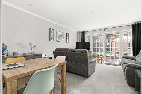 3 bedroom terraced house for sale, Queens Pine, Bracknell, Berkshire, RG12