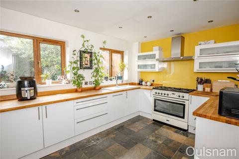 4 bedroom semi-detached house for sale, Farmers Road, Bromsgrove, Worcestershire, B60