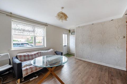 2 bedroom maisonette for sale, Manor Park,  Slough,  SL2