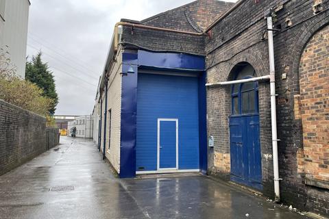 Industrial unit to rent, Unit 18, Hyde Park Trading Estate, Stoke-on-Trent, ST4 1DR