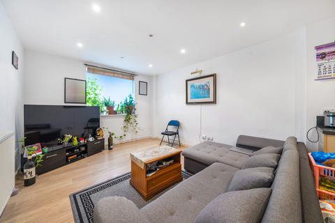 1 bedroom apartment for sale, London Road, Mitcham CR4