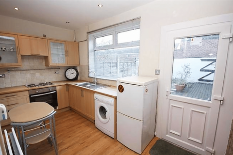 2 bedroom terraced house to rent, Field Road, Sale, Cheshire, M33