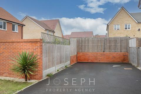 1 Chantry Park View, Sproughton, Ipswich, IP8 3FH