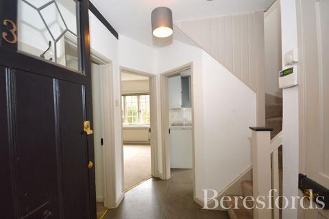3 Heath Drive, Romford, RM2 5QB