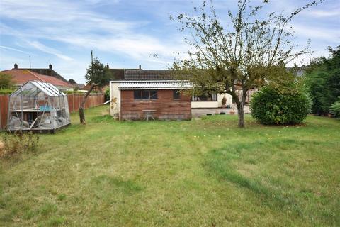 5 bedroom detached bungalow for sale, Swinderby Road, Collingham, Newark