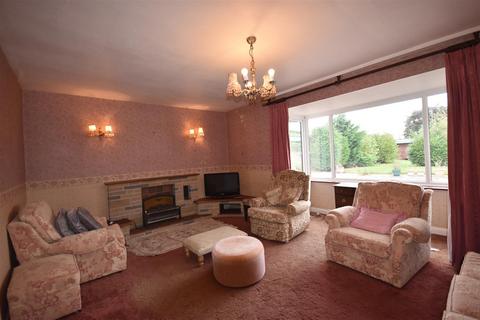 5 bedroom detached bungalow for sale, Swinderby Road, Collingham, Newark