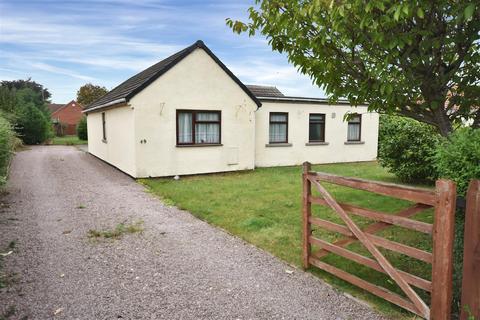 5 bedroom detached bungalow for sale, Swinderby Road, Collingham, Newark