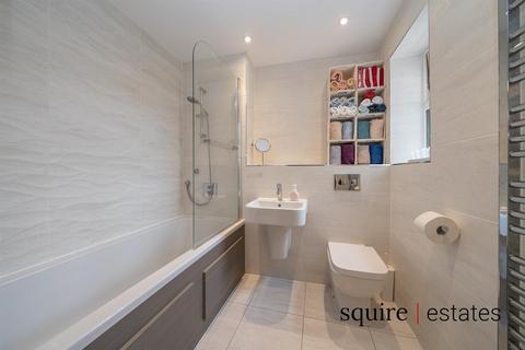 2 bedroom apartment for sale, 12 Wilkes Close, London