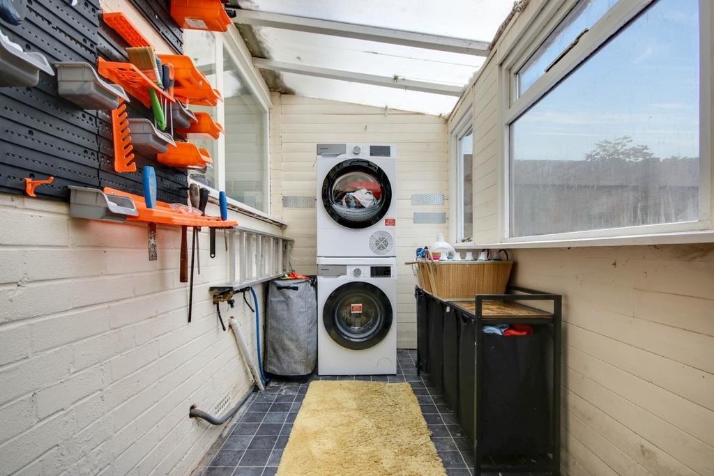 Lean to utility
