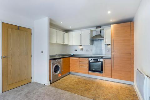 2 bedroom apartment for sale, Trafalgar Gardens, Crawley, RH10