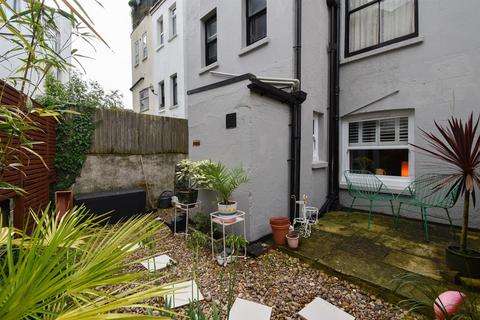 1 bedroom flat for sale, Kenilworth Road, St. Leonards-On-Sea