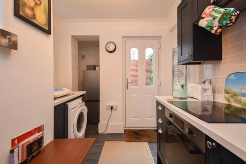 1 bedroom flat for sale, Kenilworth Road, St. Leonards-On-Sea