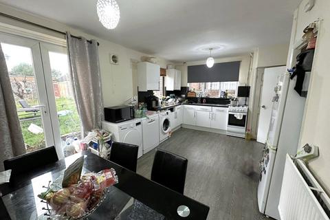 20 Chestnut Close, Hayes, UB3 1JF