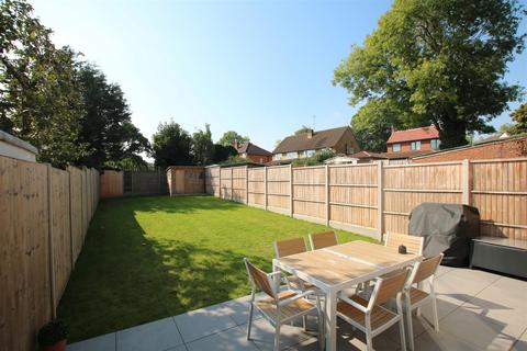 4 bedroom semi-detached house for sale, MOLE ROAD, FETCHAM, KT22