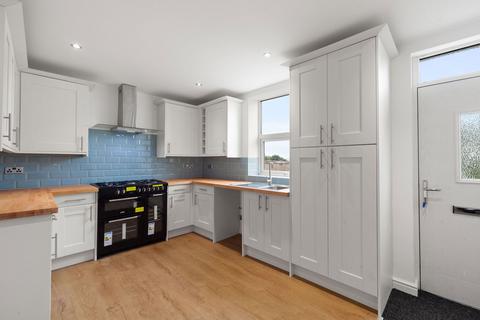 368 Leeds Road, Lofthouse, Wakefield, WF3 3QF