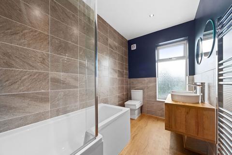368 Leeds Road, Lofthouse, Wakefield, WF3 3QF