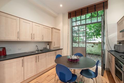 1 bedroom flat for sale, 50/2 Patriothall, Stockbridge, Edinburgh, EH3