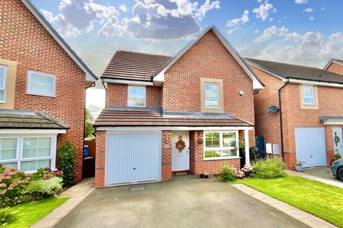 4 bedroom detached house for sale, Dorney Close, Yarnfield, ST15