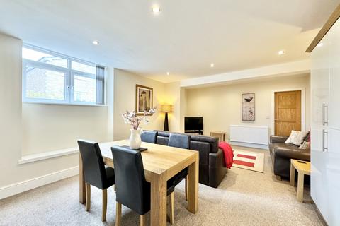 2 bedroom flat for sale, Horseshoe House, High Street, Brotherton