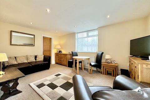 2 bedroom flat for sale, Horseshoe House, High Street, Brotherton