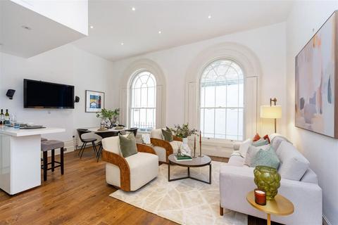 1 bedroom apartment for sale, Queens Gardens, Bayswater W2