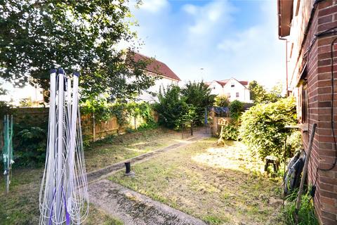41 Cottenhams, Blindley Heath, Lingfield, RH7 6JW