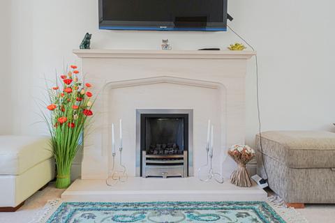 58 Avenue Road, Dorridge, Solihull, B93 8JZ
