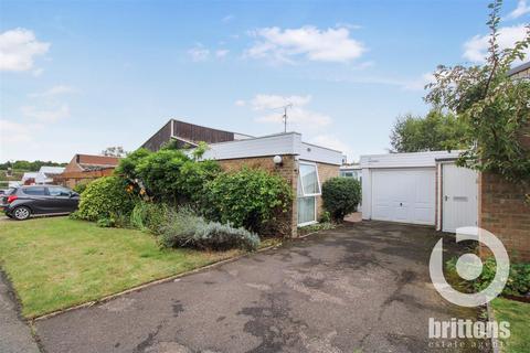 3 bedroom bungalow for sale, Parkhill, Middleton, King's Lynn