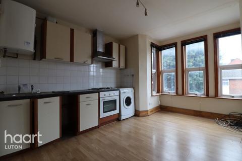 1 bedroom apartment for sale, Biscot Road, Luton