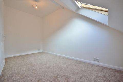 3 bedroom block of apartments for sale, Cardiff Road, Luton, LU1 1PP