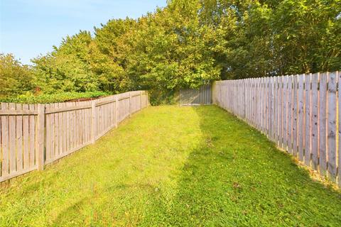 3 bedroom semi-detached house for sale, Reeves Way, Armthorpe, Doncaster, South Yorkshire, DN3