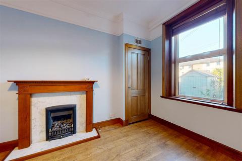 3 bedroom ground floor flat for sale, Muirton Place, Perth