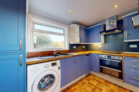 3 bedroom ground floor flat for sale, Muirton Place, Perth