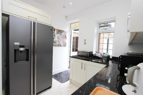 undefined, Warren Road, Leigh On Sea, Essex, SS9