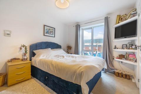 17 Alexander Turner Close, Reading, RG1 3FQ