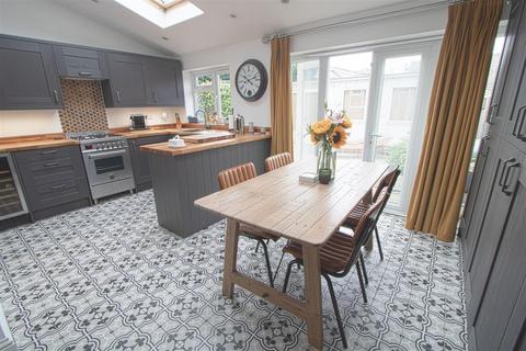 19 Second Avenue, Billericay, CM12 9PR