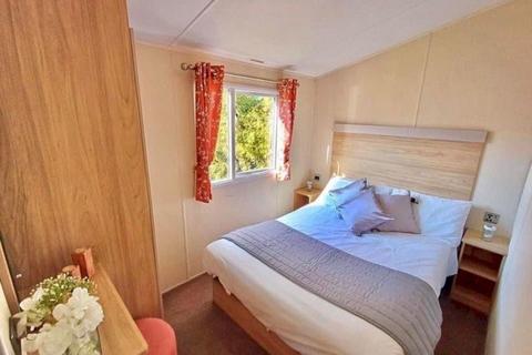 2 bedroom static caravan for sale, Broadland Sands Holiday Park, , Corton NR32