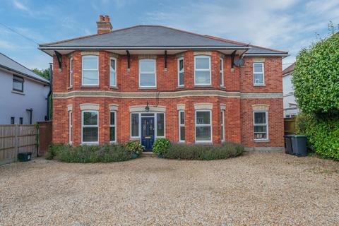 5 bedroom detached house for sale, Canberra Road, Christchurch BH23