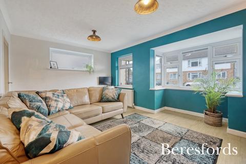 6 Laburnham Close, Upminster, RM14 1JA