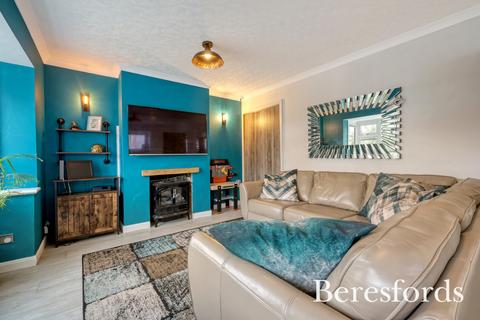 6 Laburnham Close, Upminster, RM14 1JA