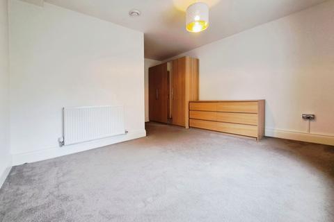 2 bedroom flat for sale, Turnstone Avenue, St James Park, Didsbury, M20