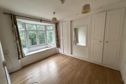 117 Grange Road, London, SE25 6TQ