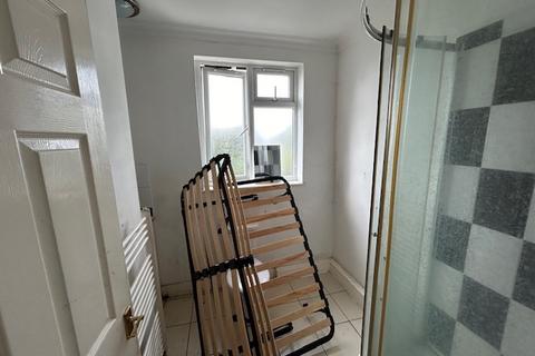 117 Grange Road, London, SE25 6TQ