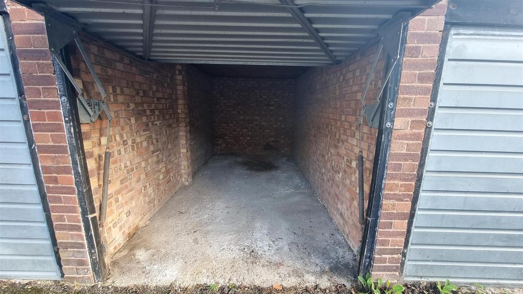Moor Street, Coventry Garage to rent £45 pcm (£10 pw)