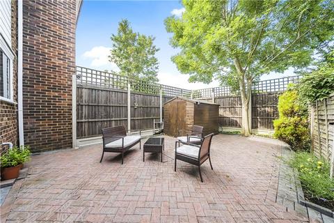 26 Guibal Road, London, SE12 9LX